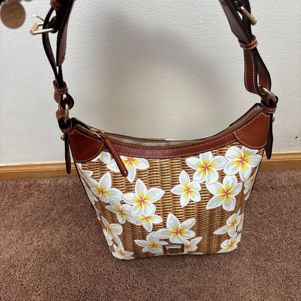Elegant Floral Brown and White Shoulder Bag